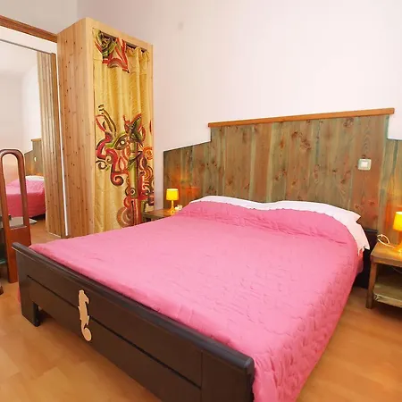 By The Sea 750 Apartman Pješčana Uvala
