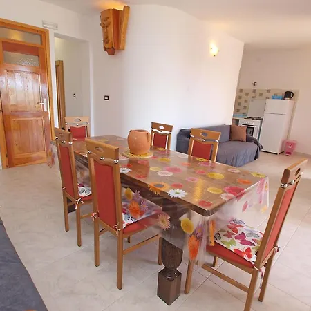 Apartman By The Sea 750